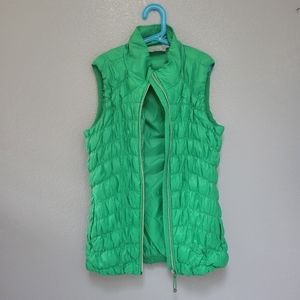 Athleta green puffer vest